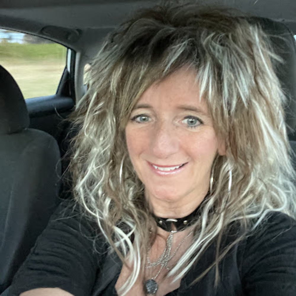 Meet your Posher, Brenda